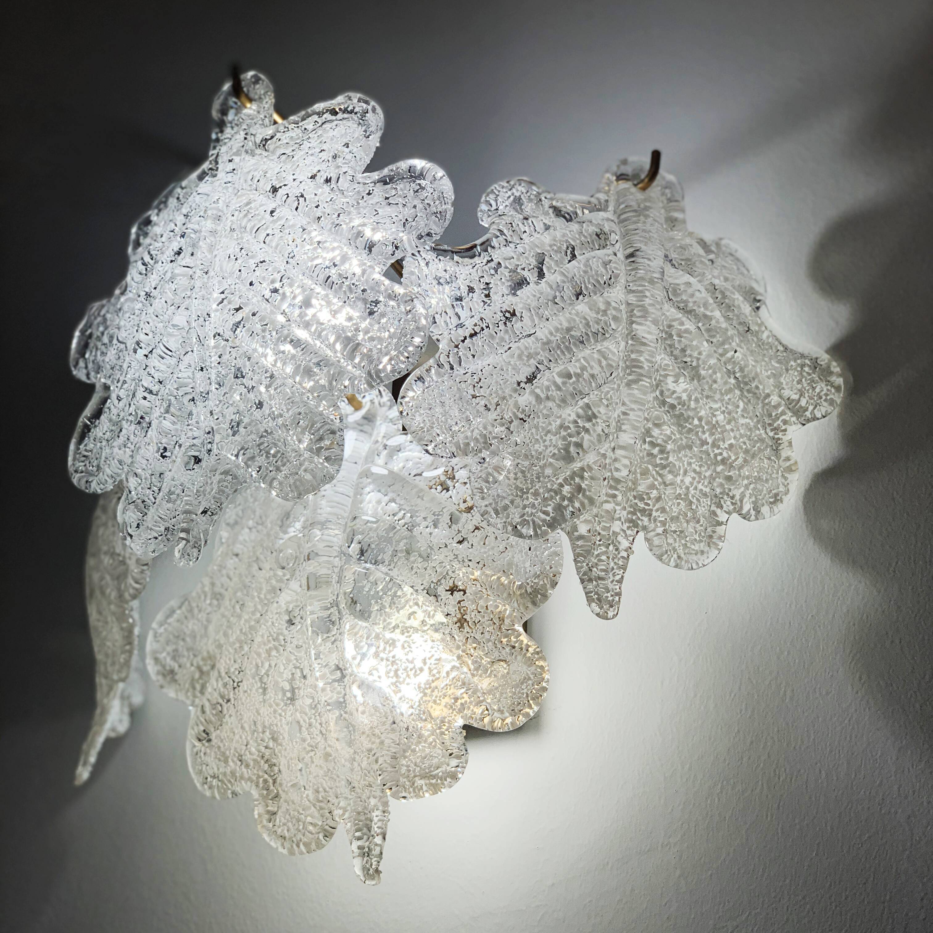 Paire d'appliques en feuilles de verre de Murano