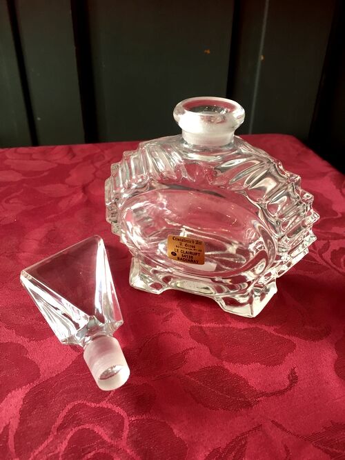 Flacon de parfum en cristal gross a Baccarat