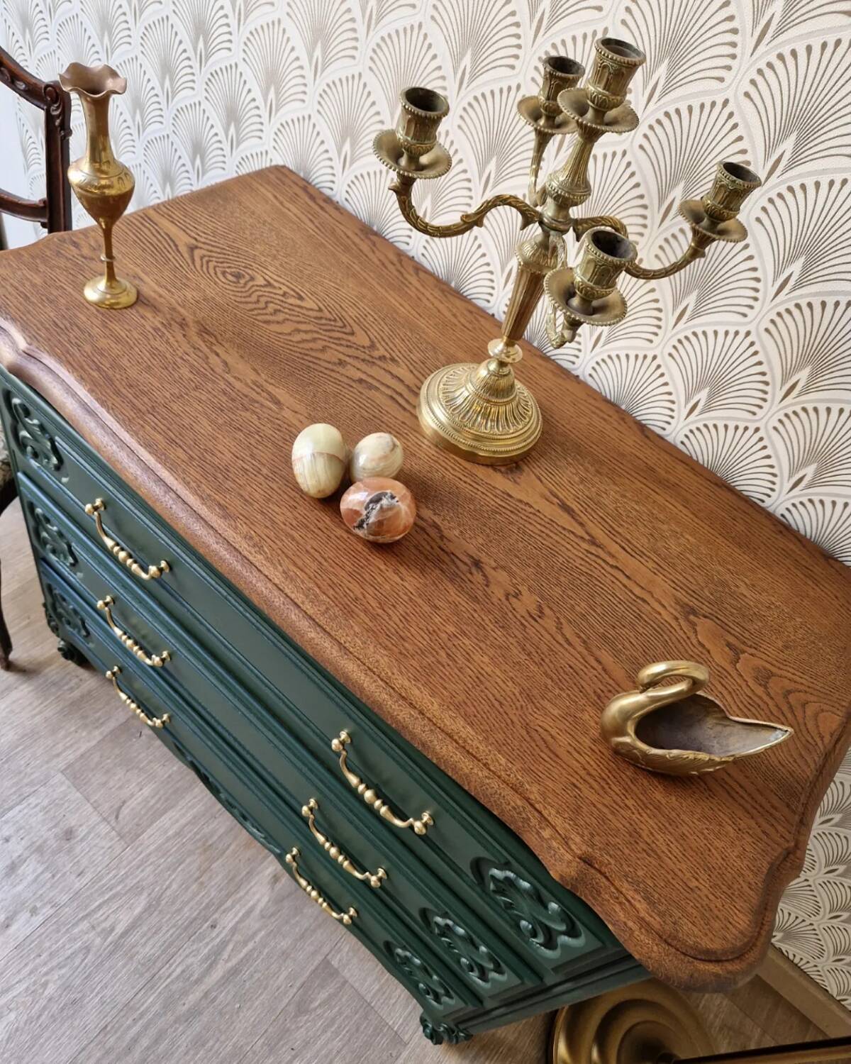 Green vintage chest of drawers