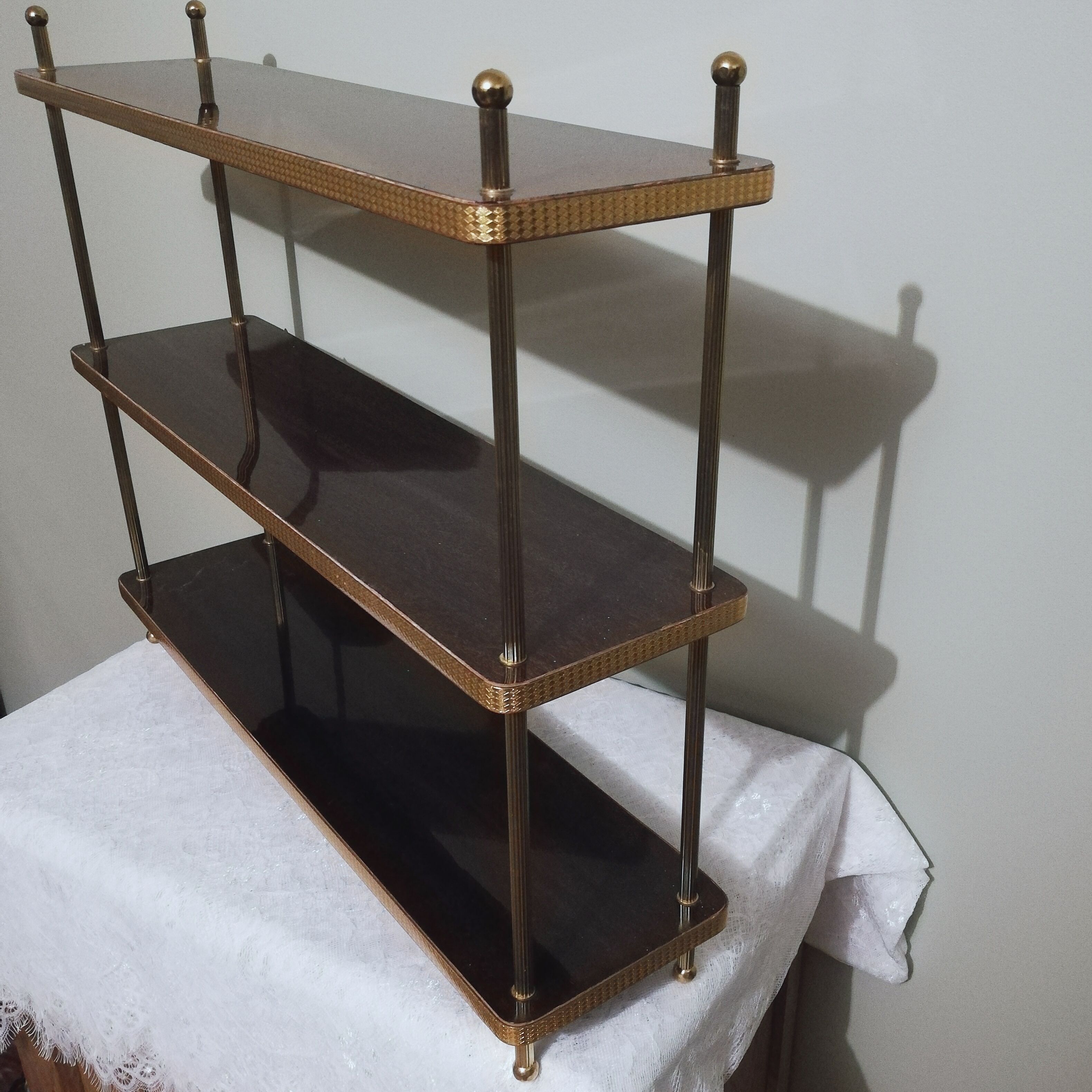 Vintage shelf to install or fix in formica and brass