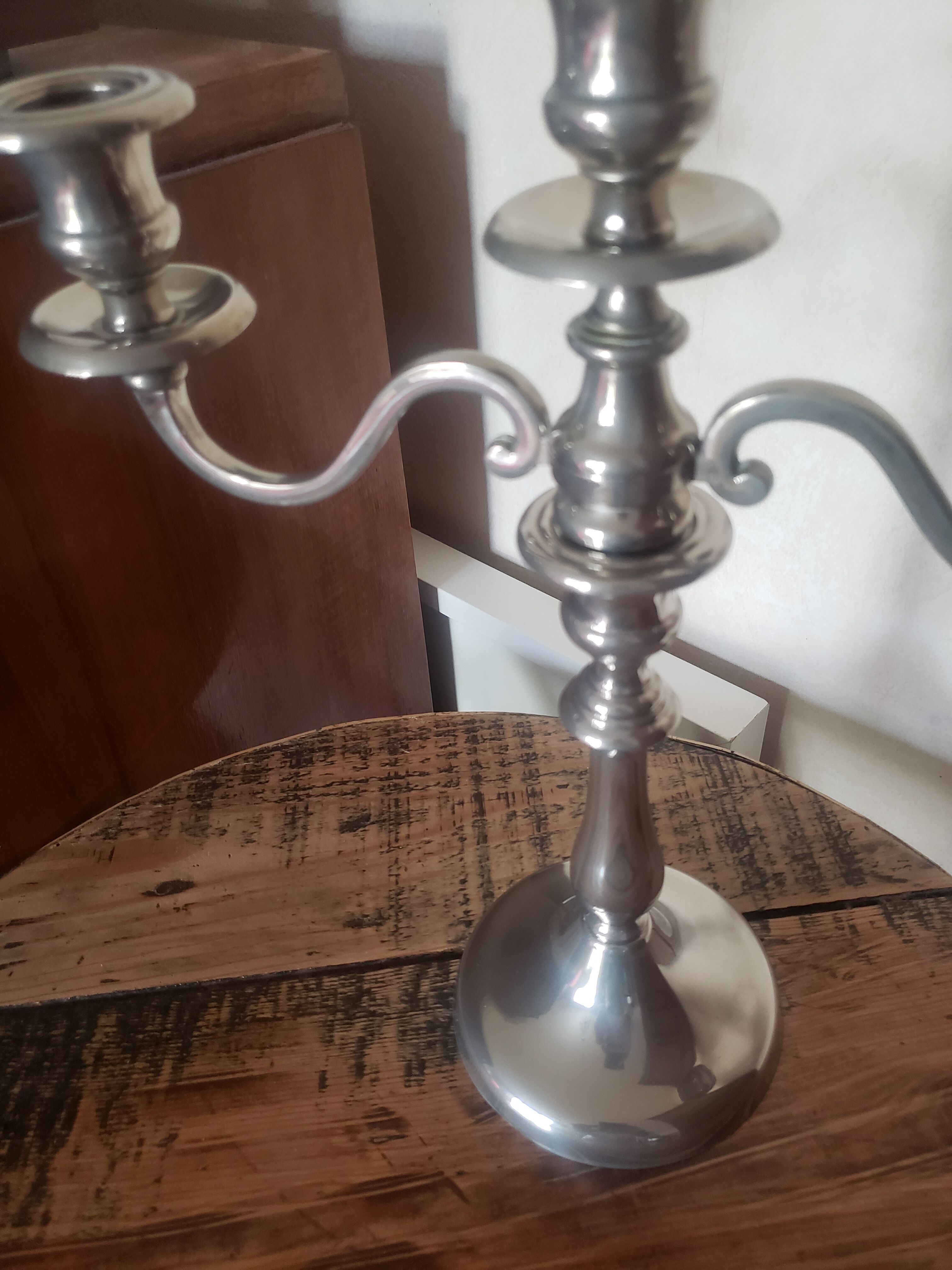 Silver 3-spoke candle holder