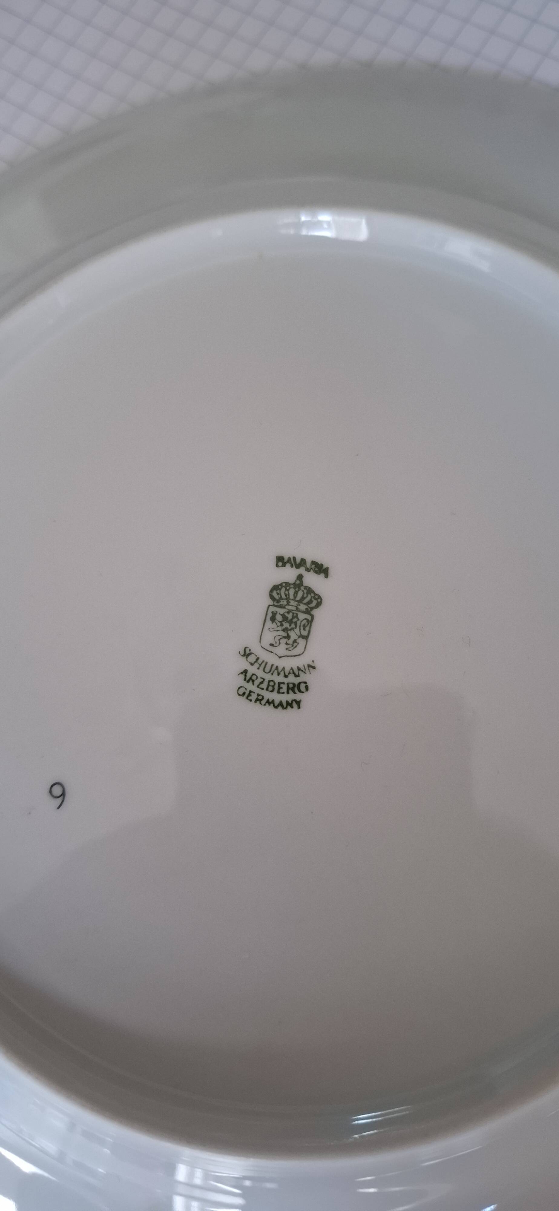 Set of 6 Arzberg plates