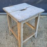Vintage stool with grip