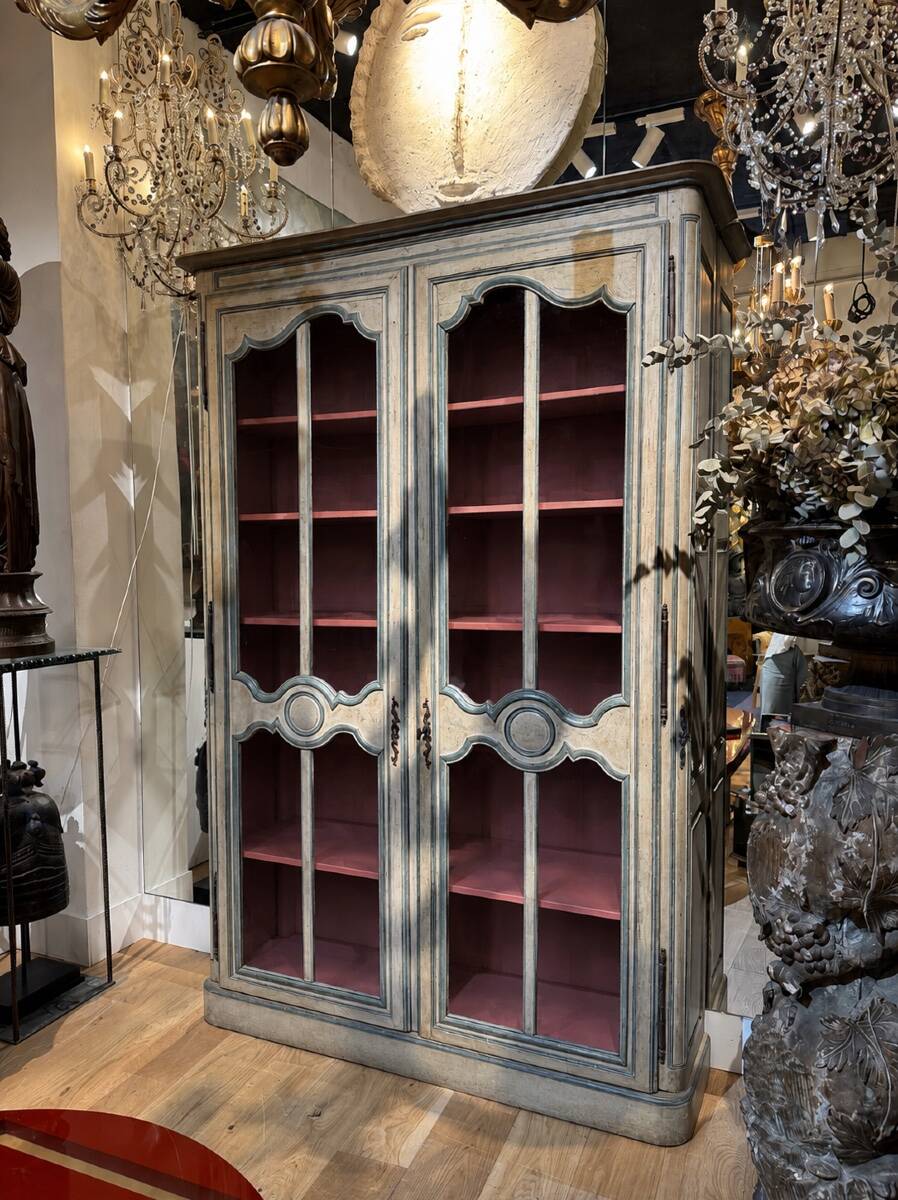 18th-century Provençal library in painted wood