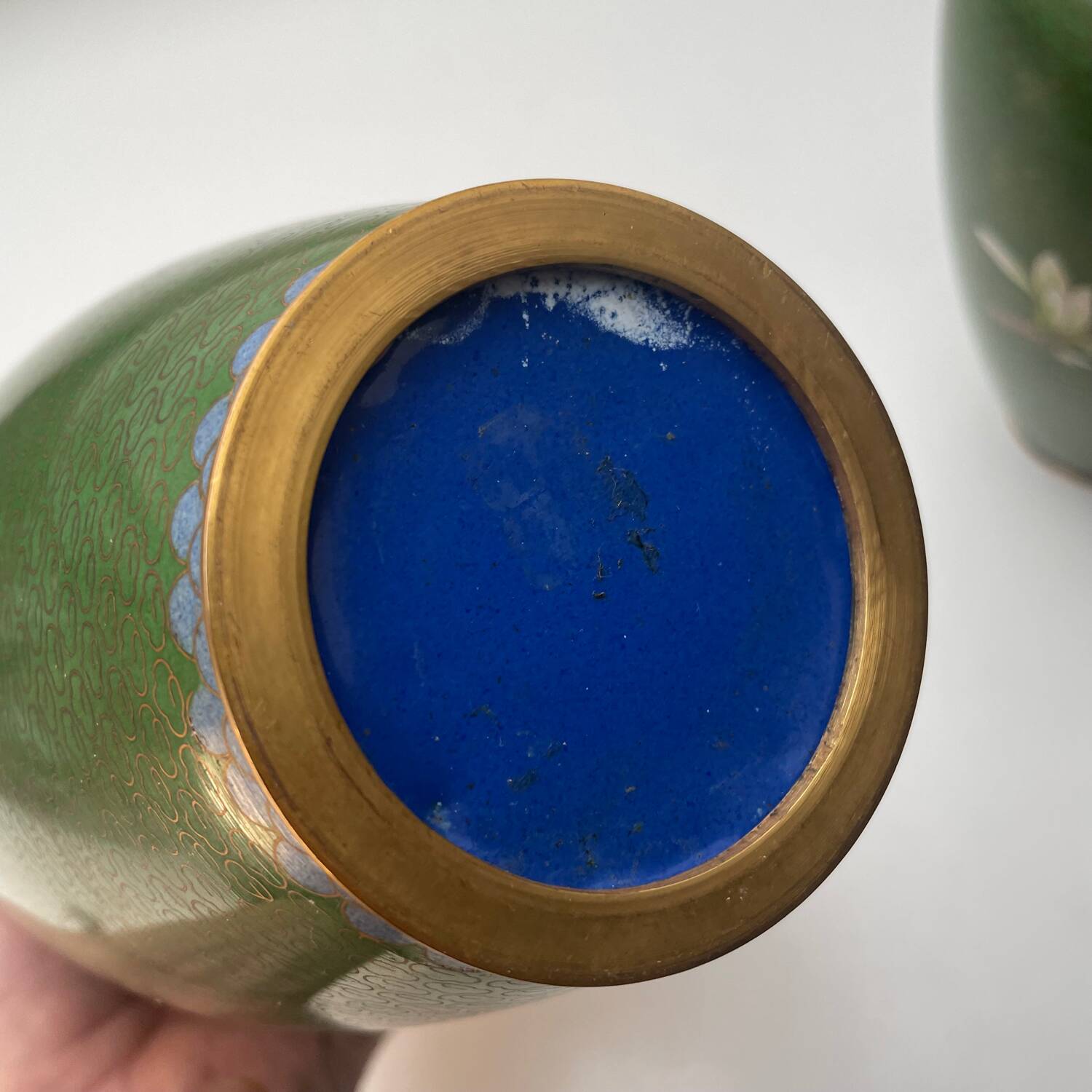 Paire de vases cloisonnés