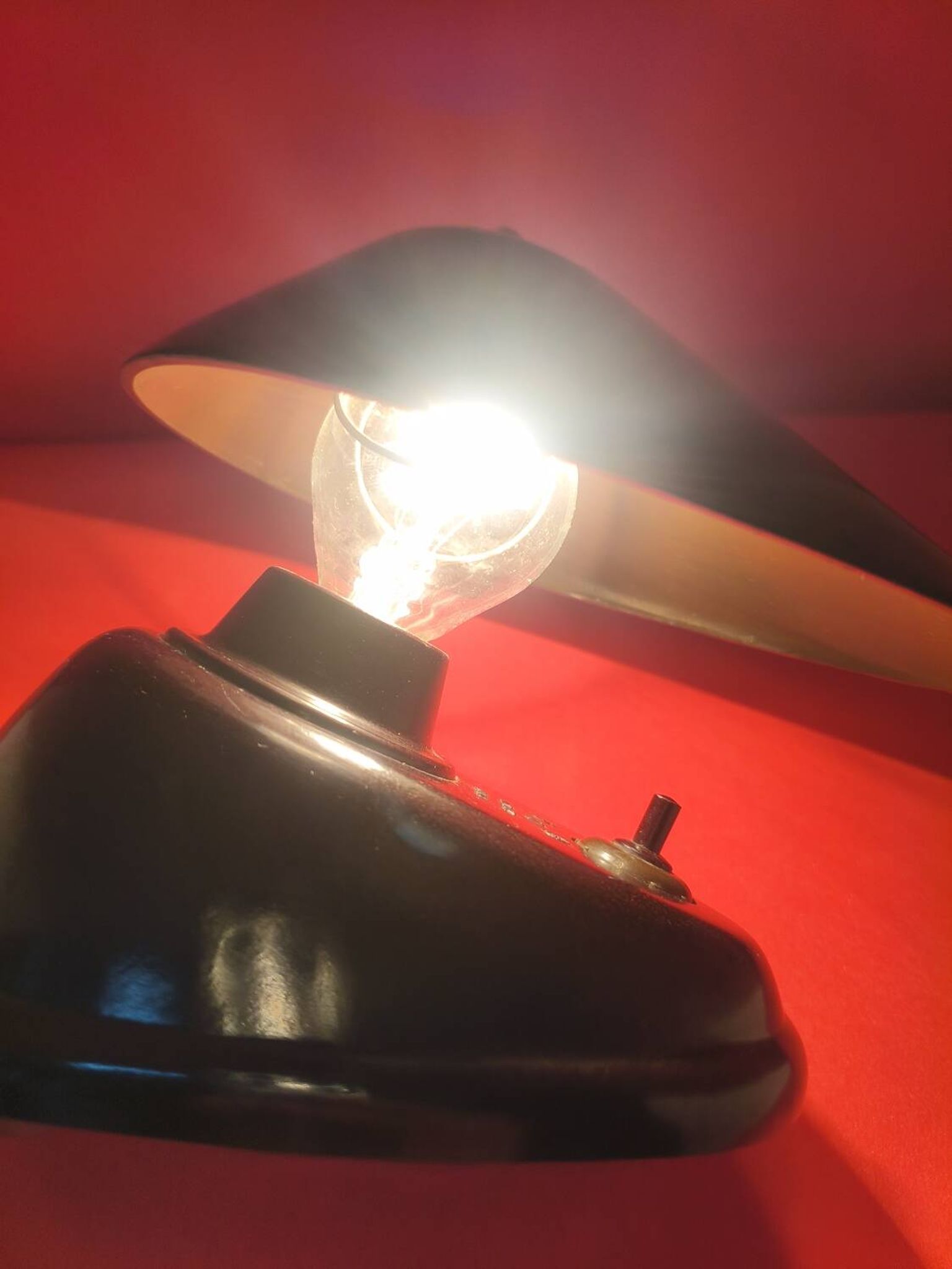 Lampe art déco en bakélite