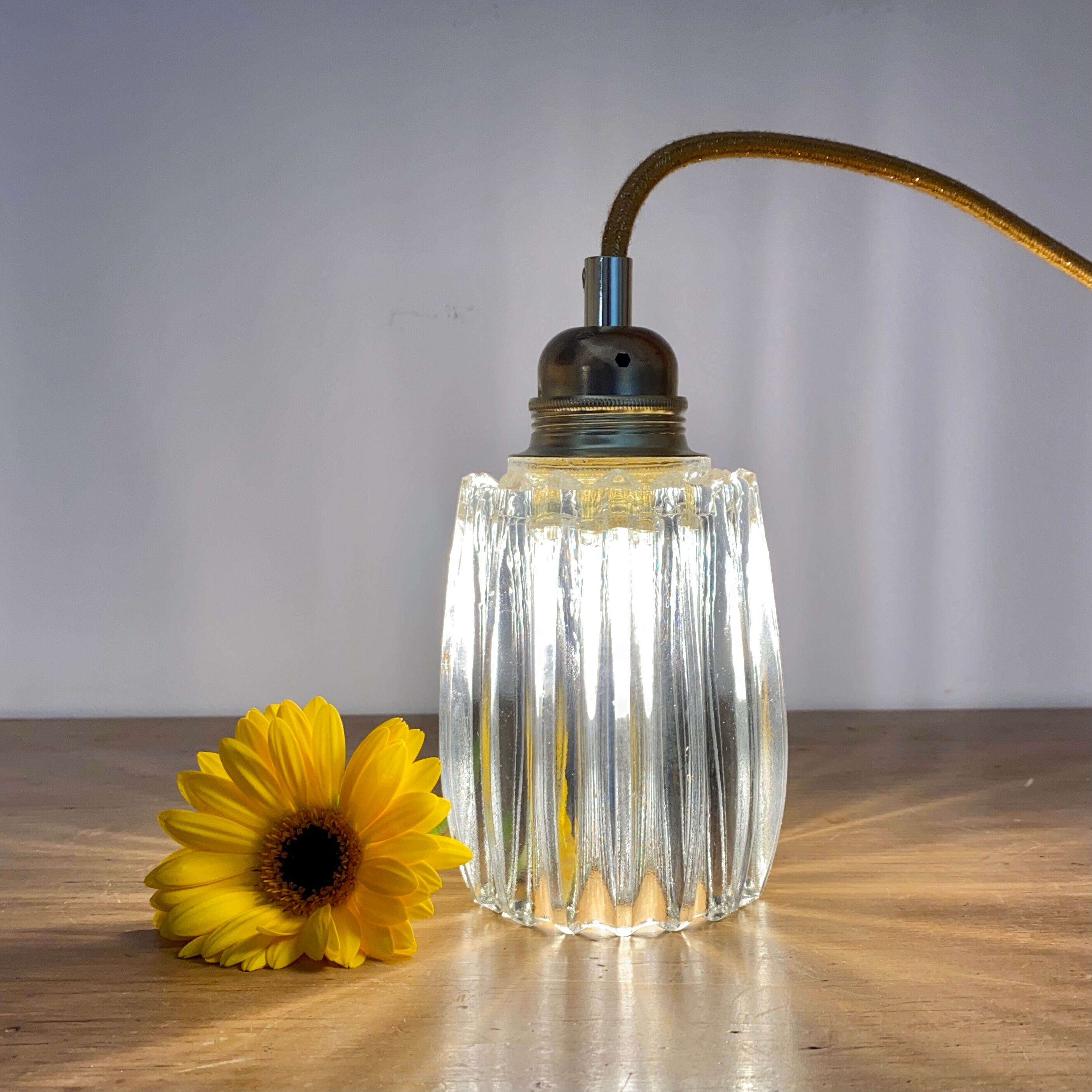 Baladeuse tulipe vintage en verre épais