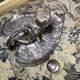 Water lily leaf thumb candle holder