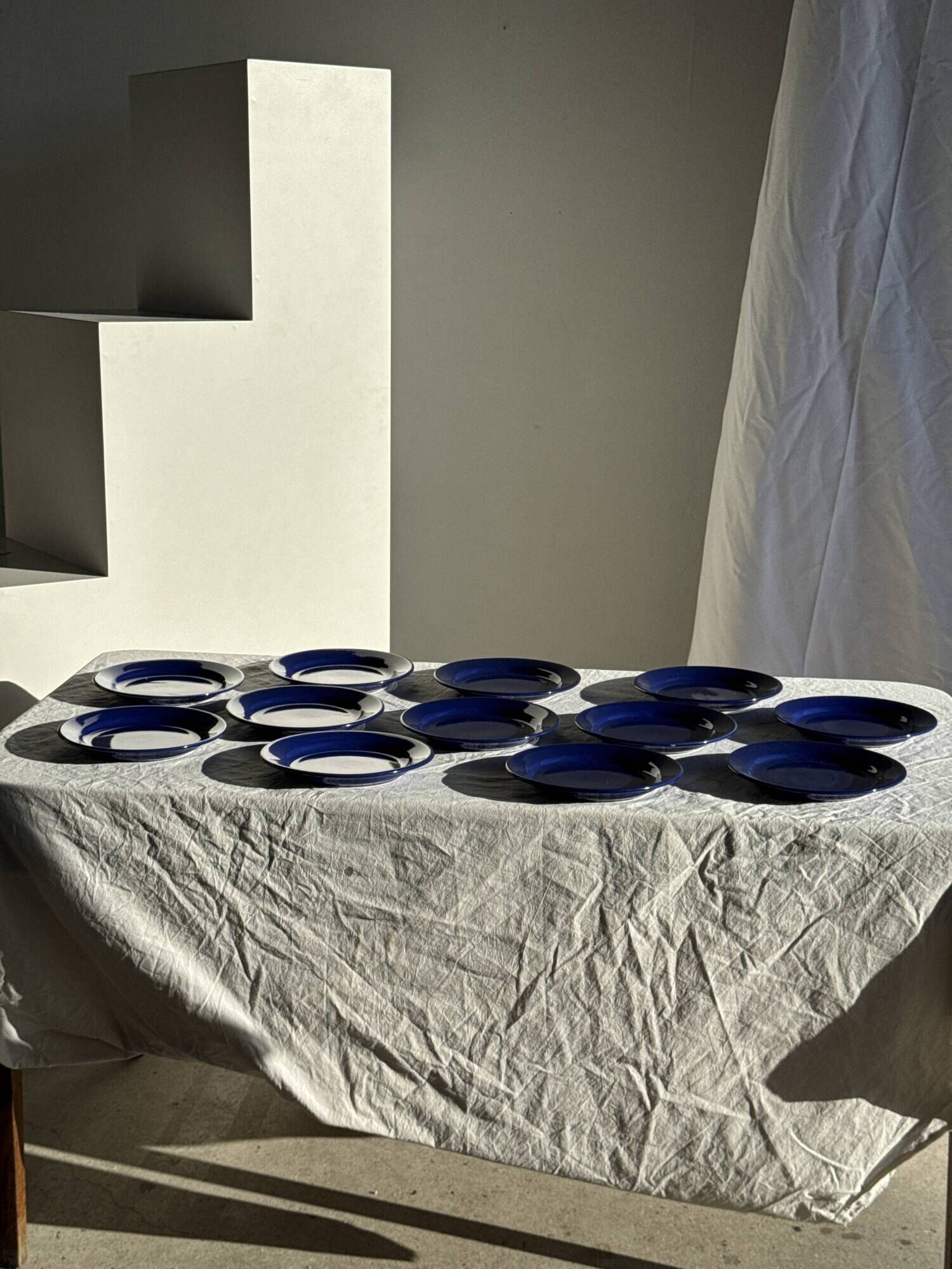 Set of 12 vintage blue ceramic plates D23