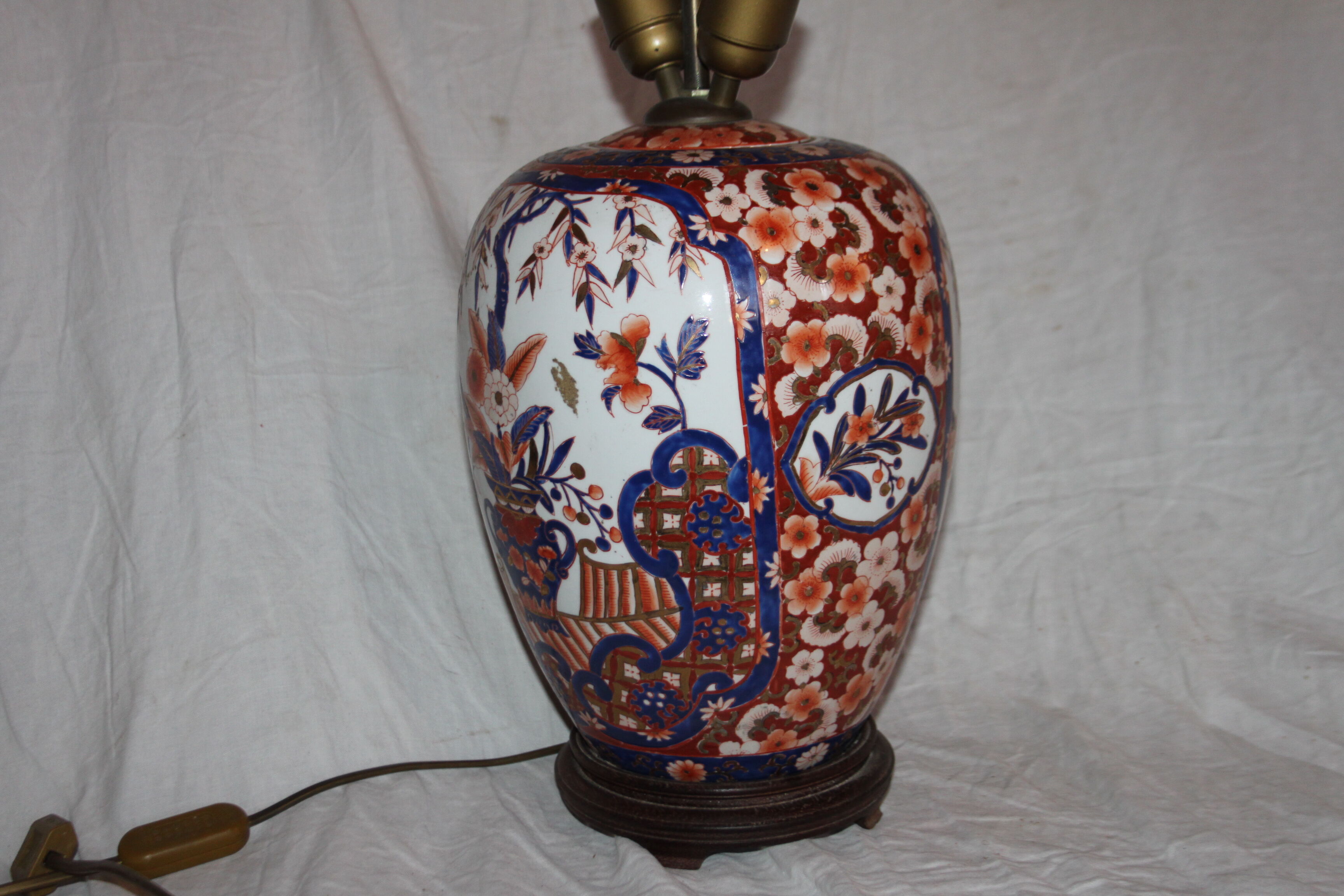 Old porcelain lamp Imari Japan XIX th