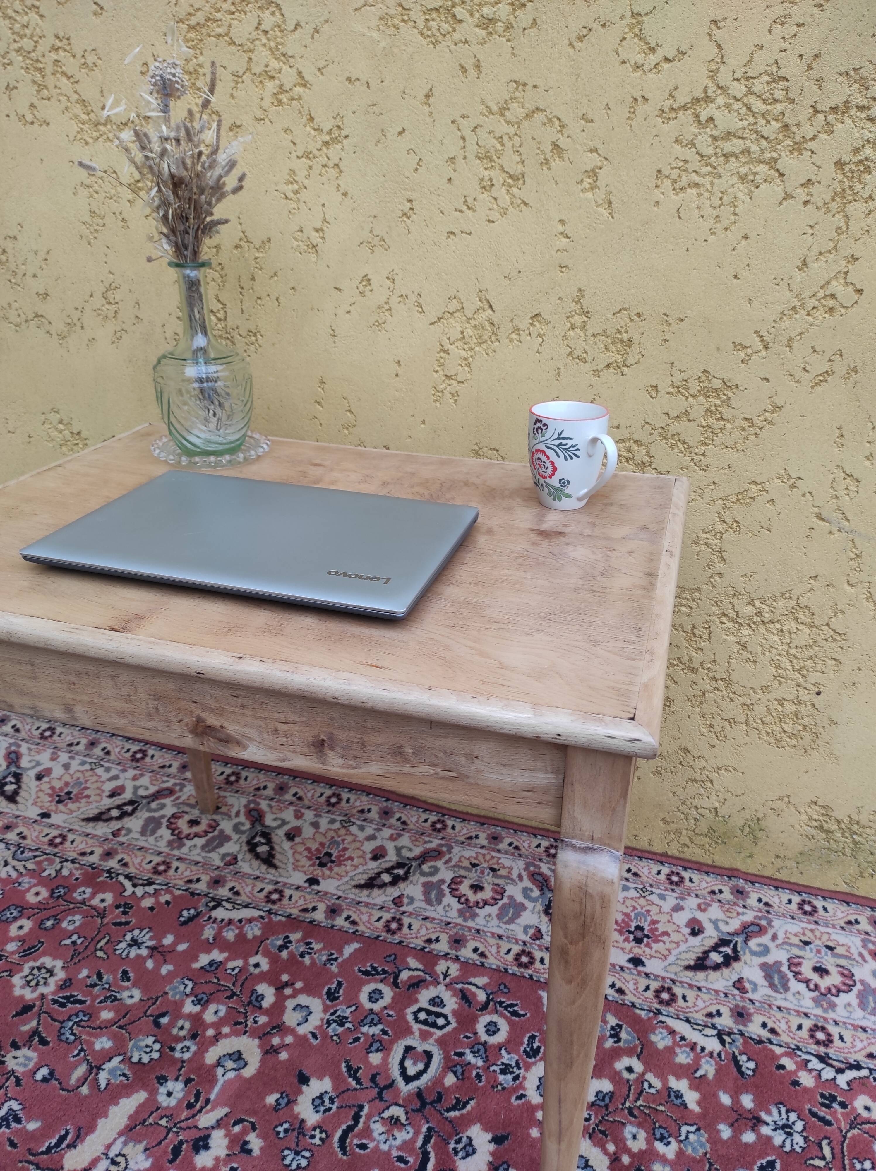 Teal table