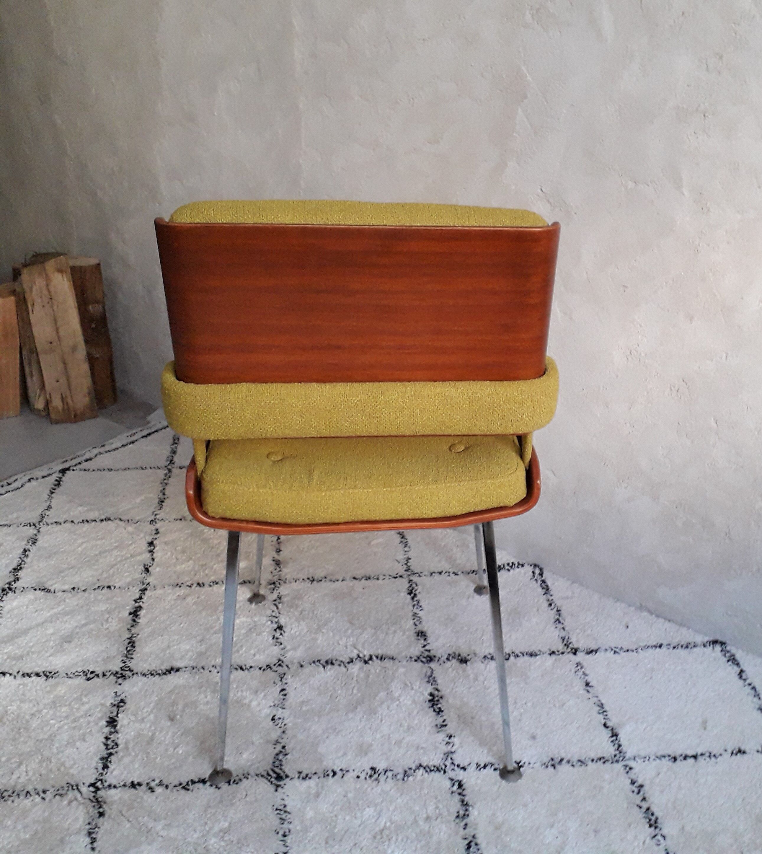 Modern'tub chair from Marcom