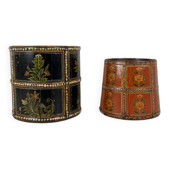2 Old rice baskets, wooden buckets, flower pot, hand painted