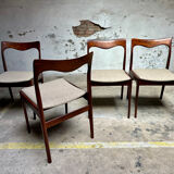 Set of 4 Vintage Dining Chairs by AWA – 1960s