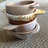 4 stoneware bowls