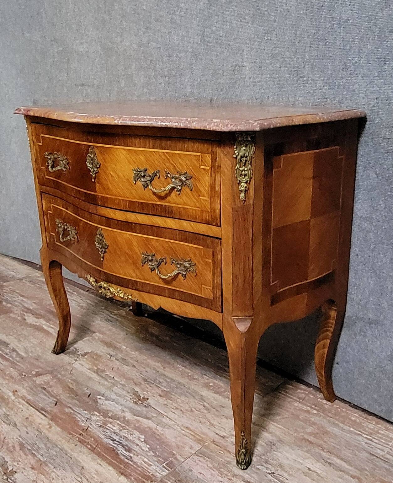 Lady's jump seat commode, curved, Louis XV style made of precious wood.