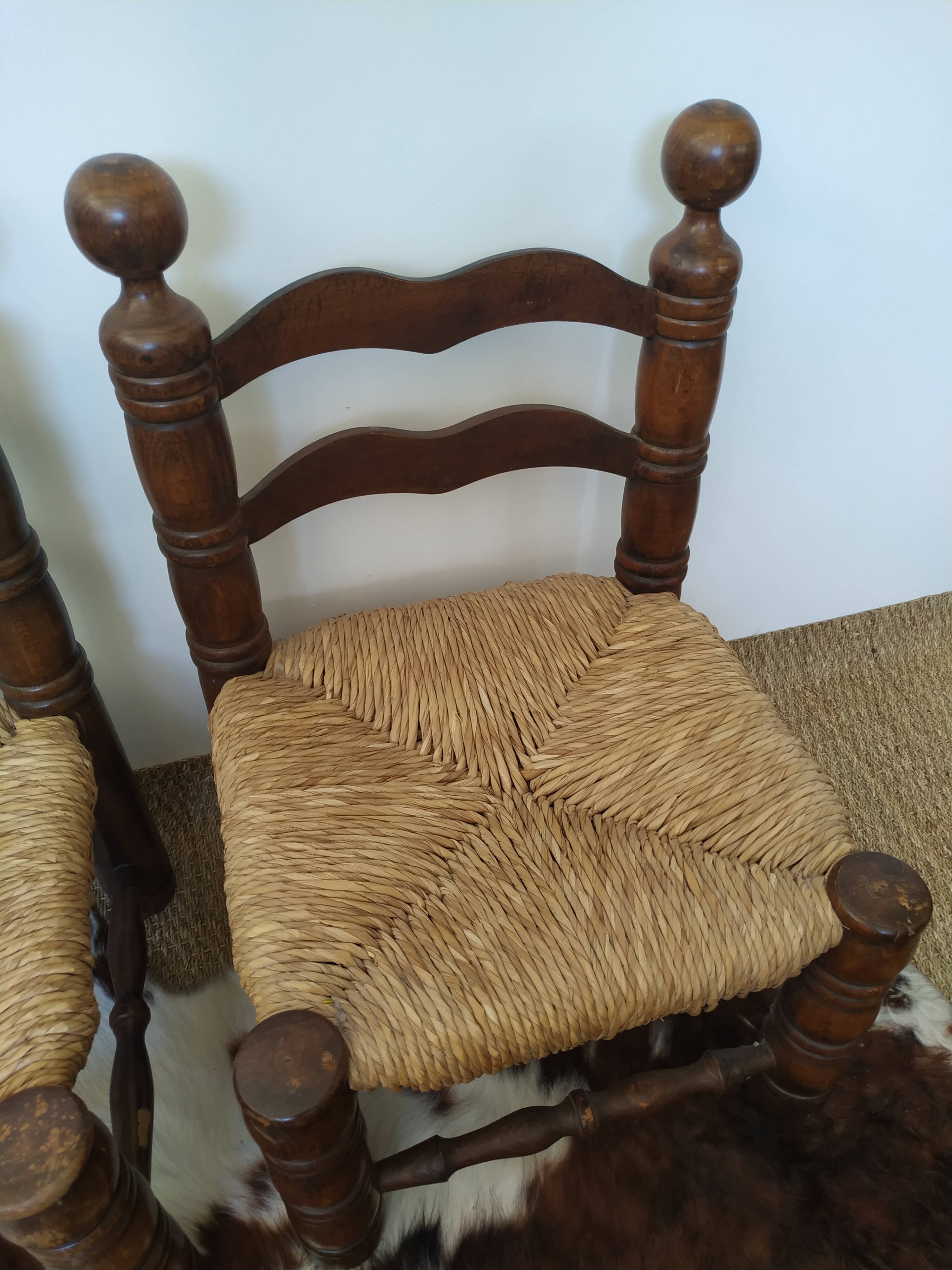 Pair of low-mulched chairs
