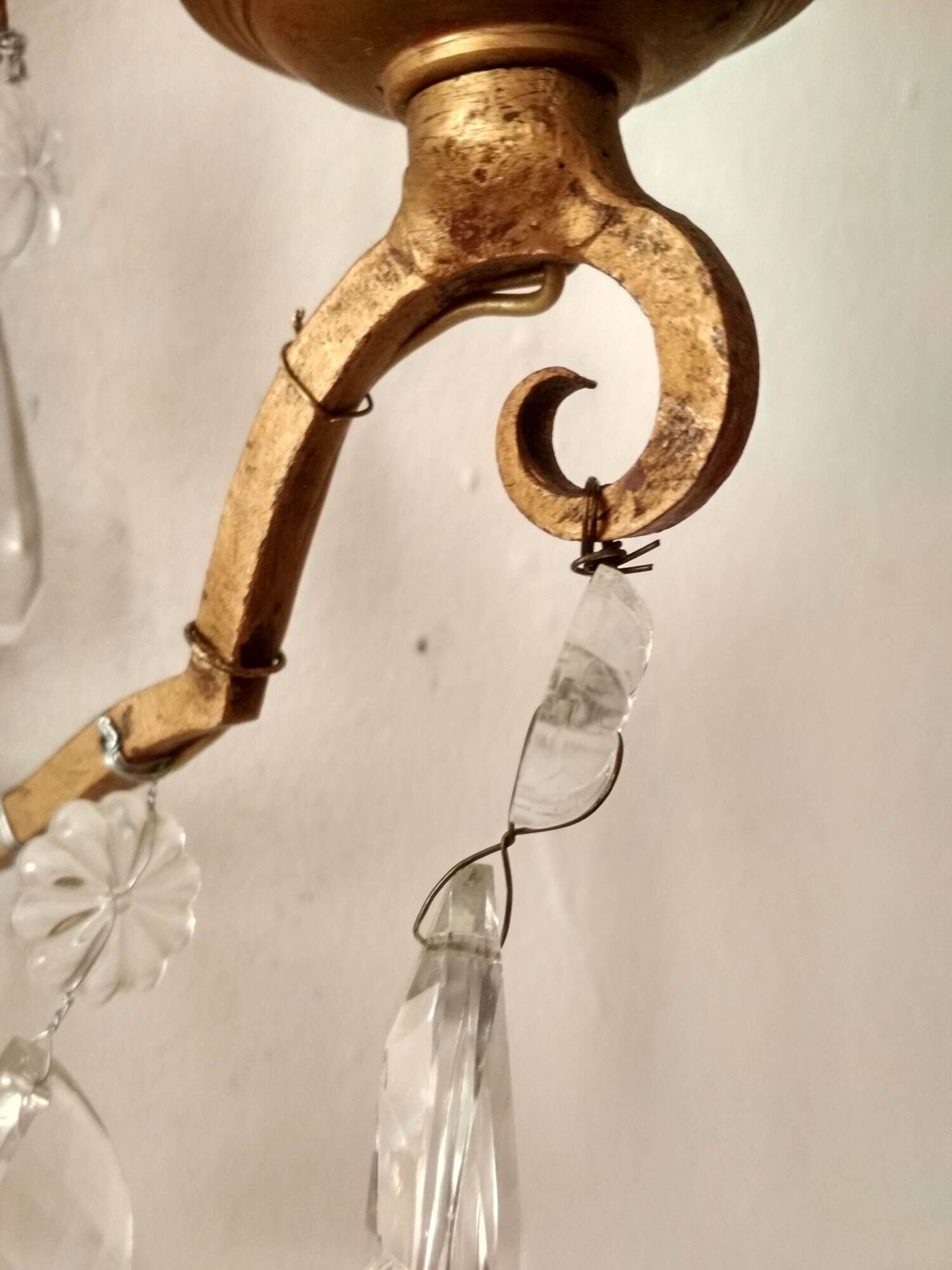 2 wall lamps