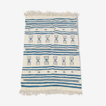 Tapis kilim berbère beige et bleu fait main en pure laine