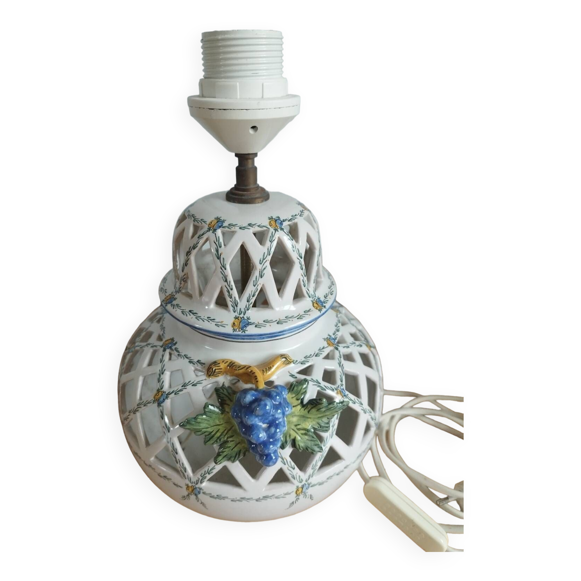 Lampshade with openwork from the Malicorne pottery.