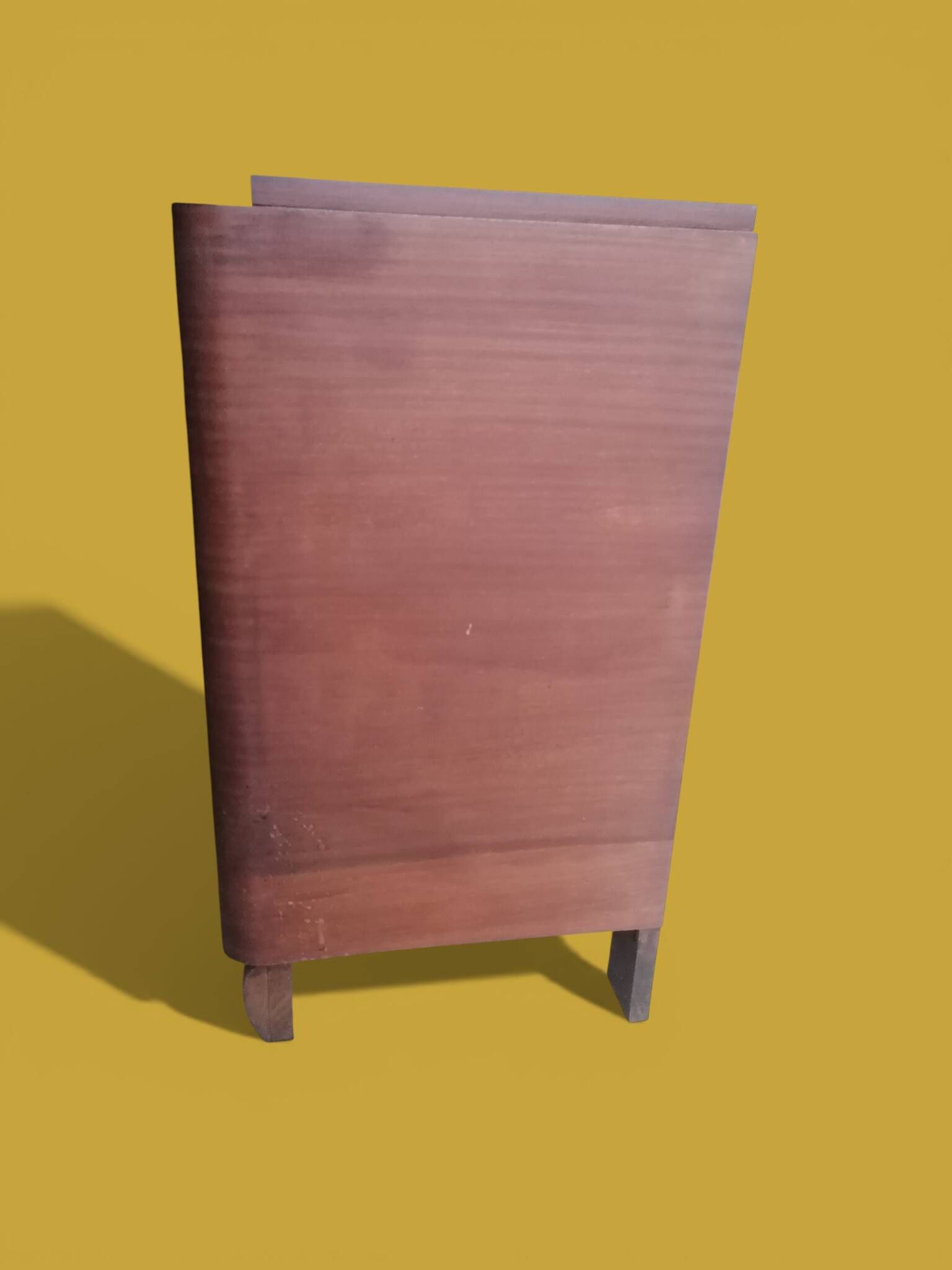 Small veneered wooden Art Deco chest of drawers.