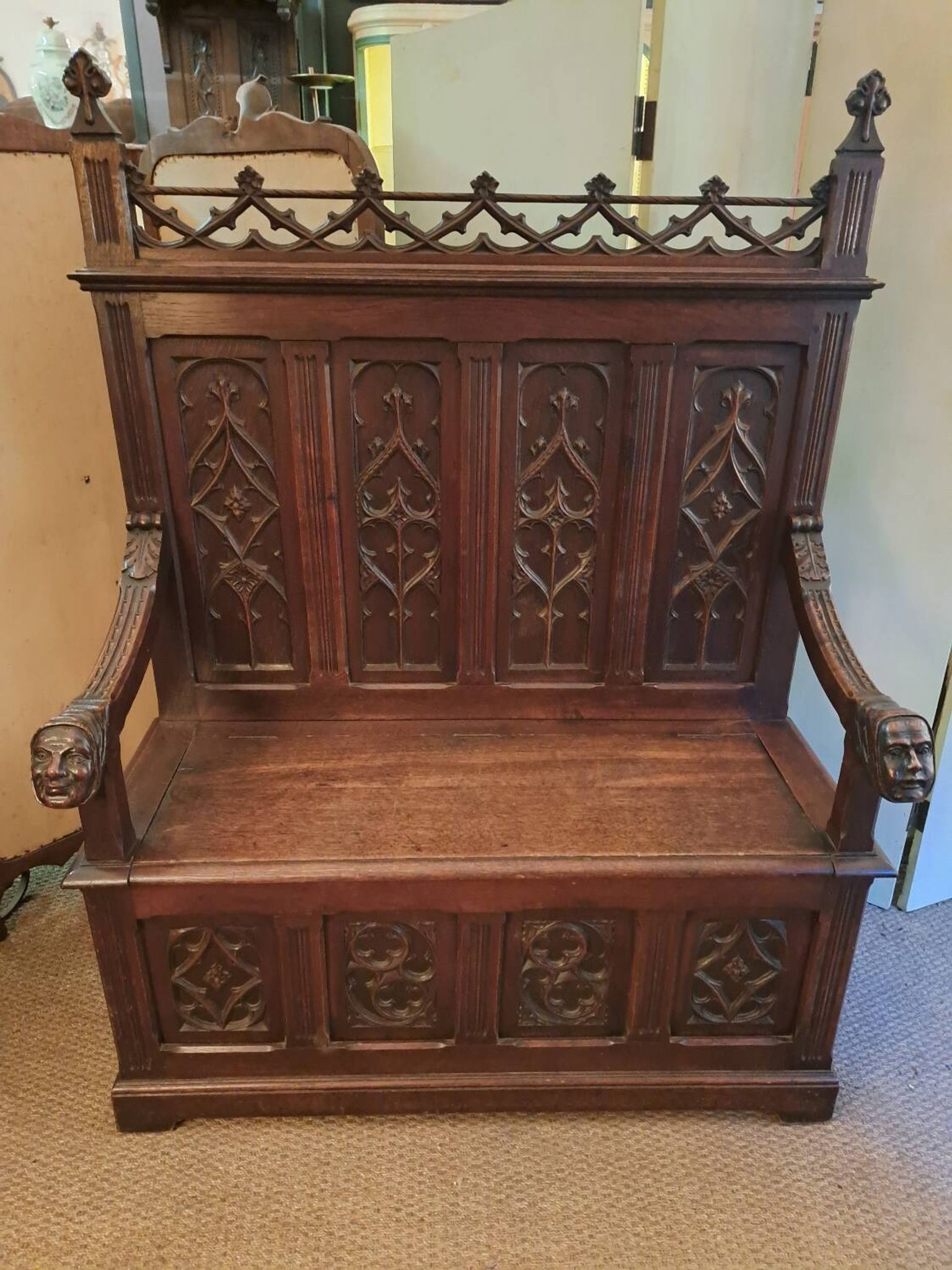 Neo-Gothic chest bench from the late 19th century