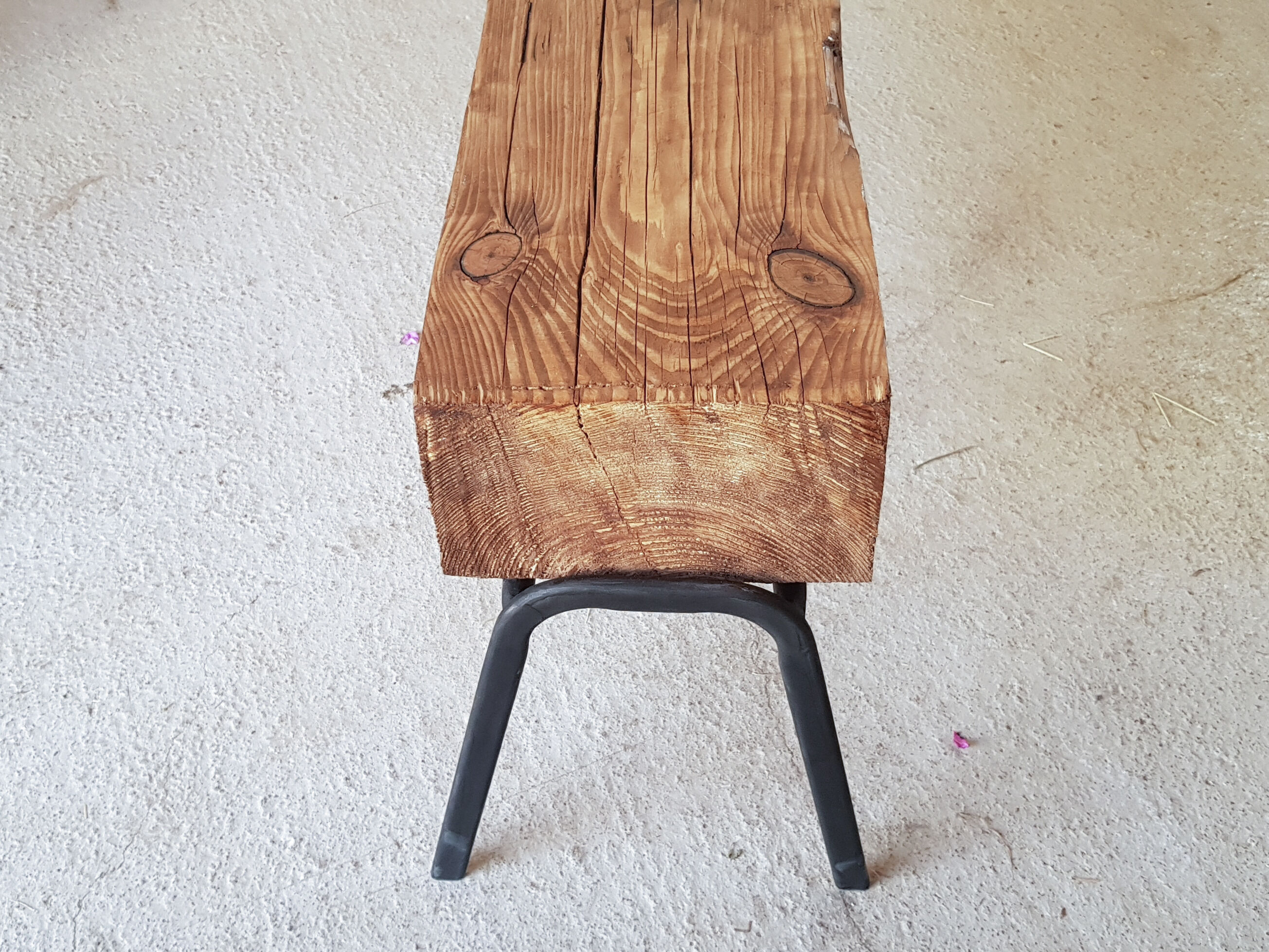 Console iron and solid wood