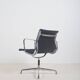 Chaise de bureau EA108 conçue par Charles et Ray Eames pour Herman Miller