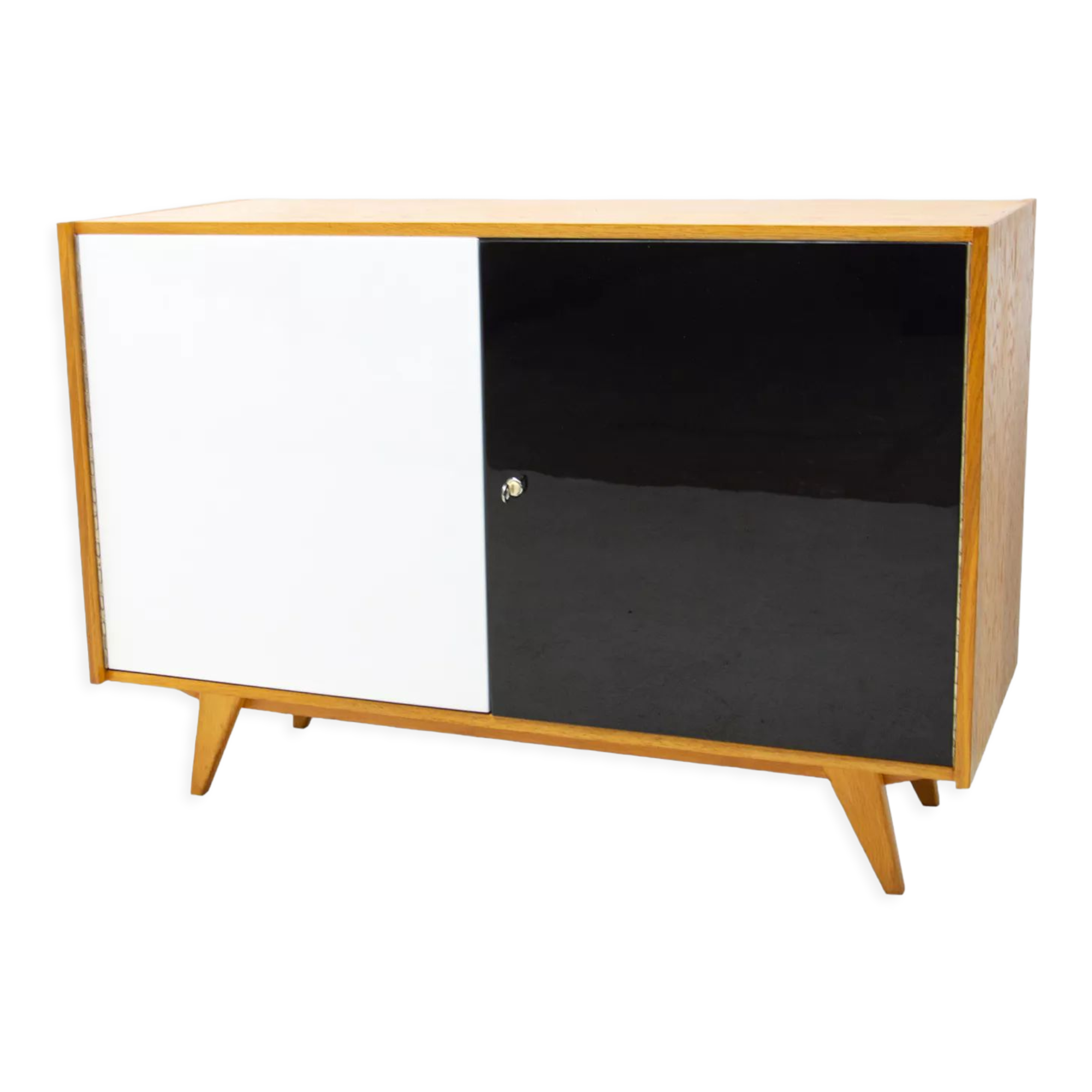 Fully restored mid century sideboard U-450 by Jiří Jiroutek, 1960´s, Czechoslovakia