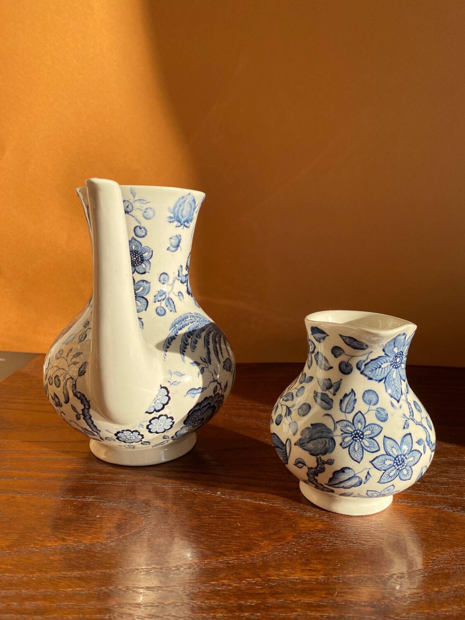 Villeroy & Boch hui Paradiso teapot and milk jug