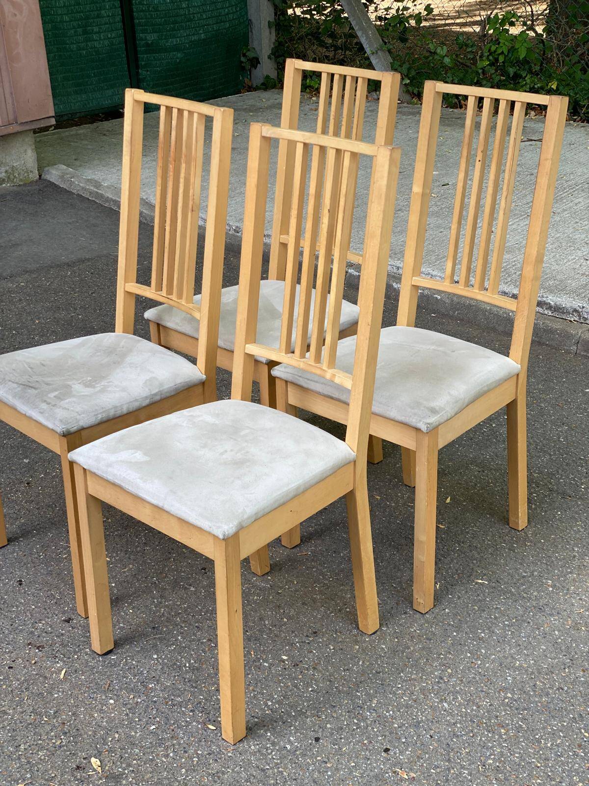 4 Scandinavian dining chairs in light birch solid wood.