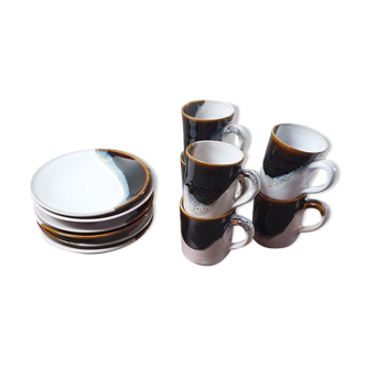 Cups and saucers