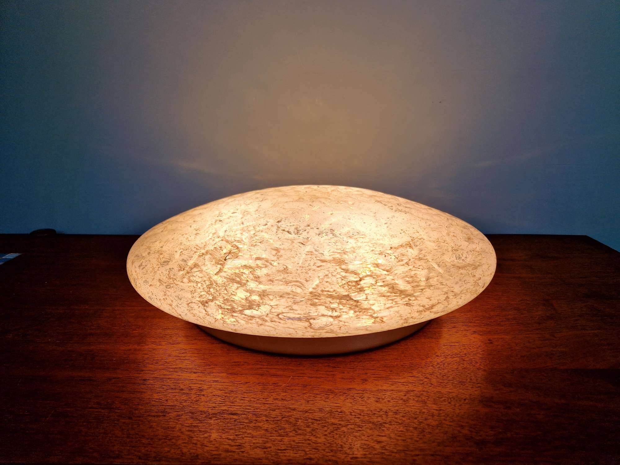 Grand plafonnier en verre glacé (diam 45cm), Doria, 1970