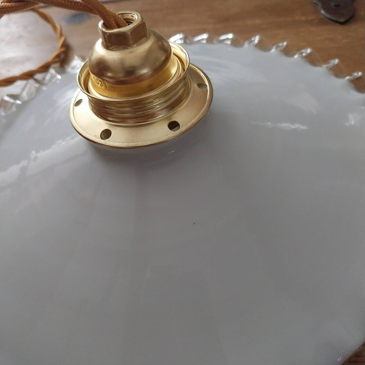 Opaline lamp