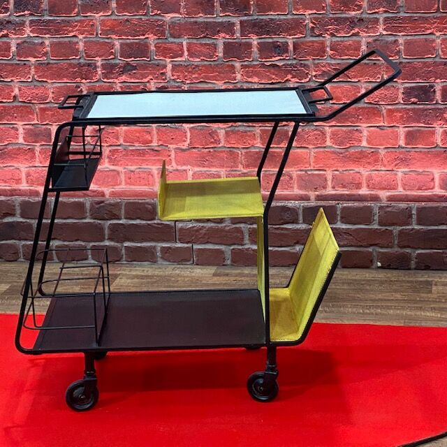 Rolling table, black and yellow service