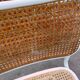 Chaise design Cesca modèle b32 en blanc