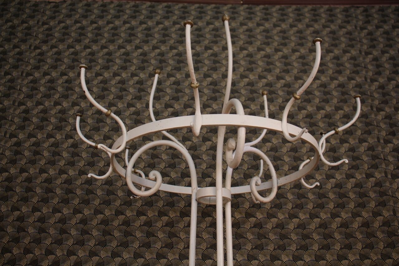 Coatrack in fonte late 19th
