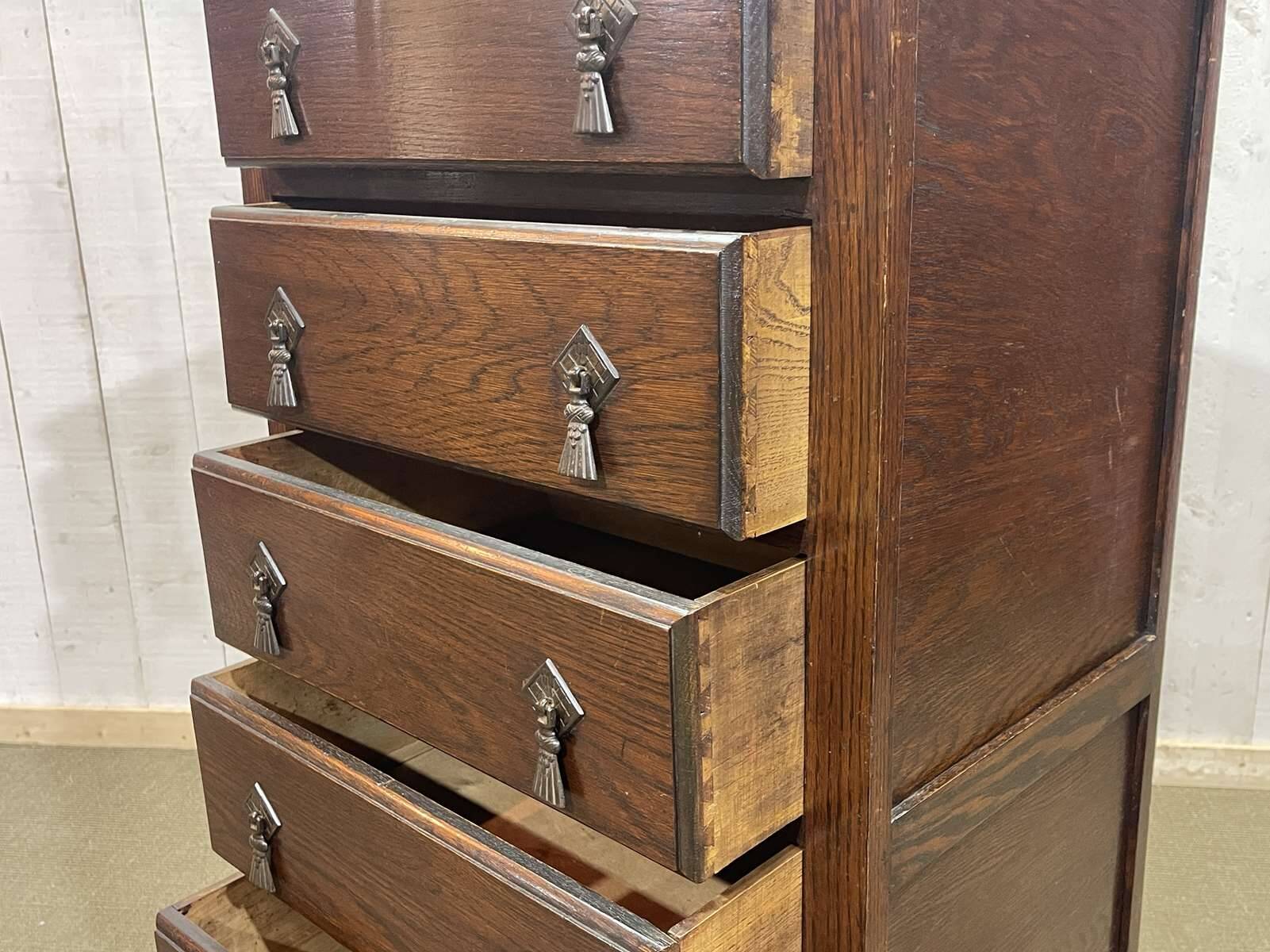1930s English oak chest of drawers