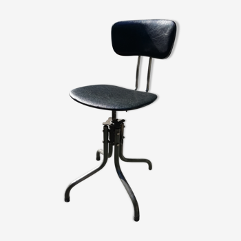 Industrial-style office seat