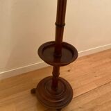 Pedestal table