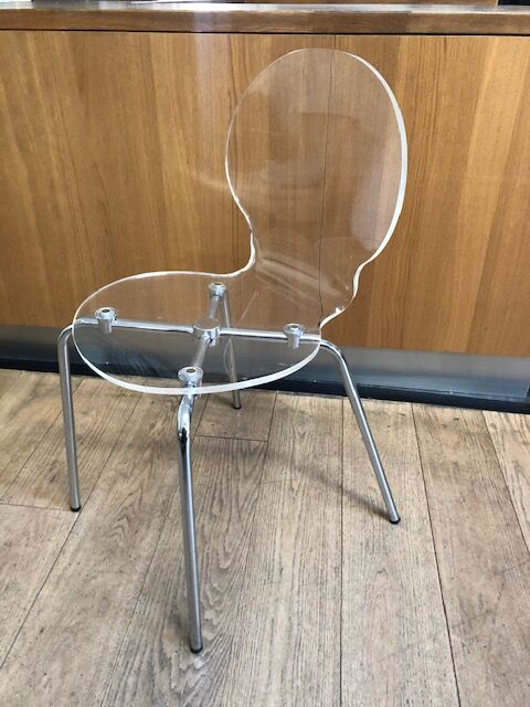 4 Transparent chairs