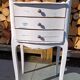 Petite commode/ chevet vintage patinée