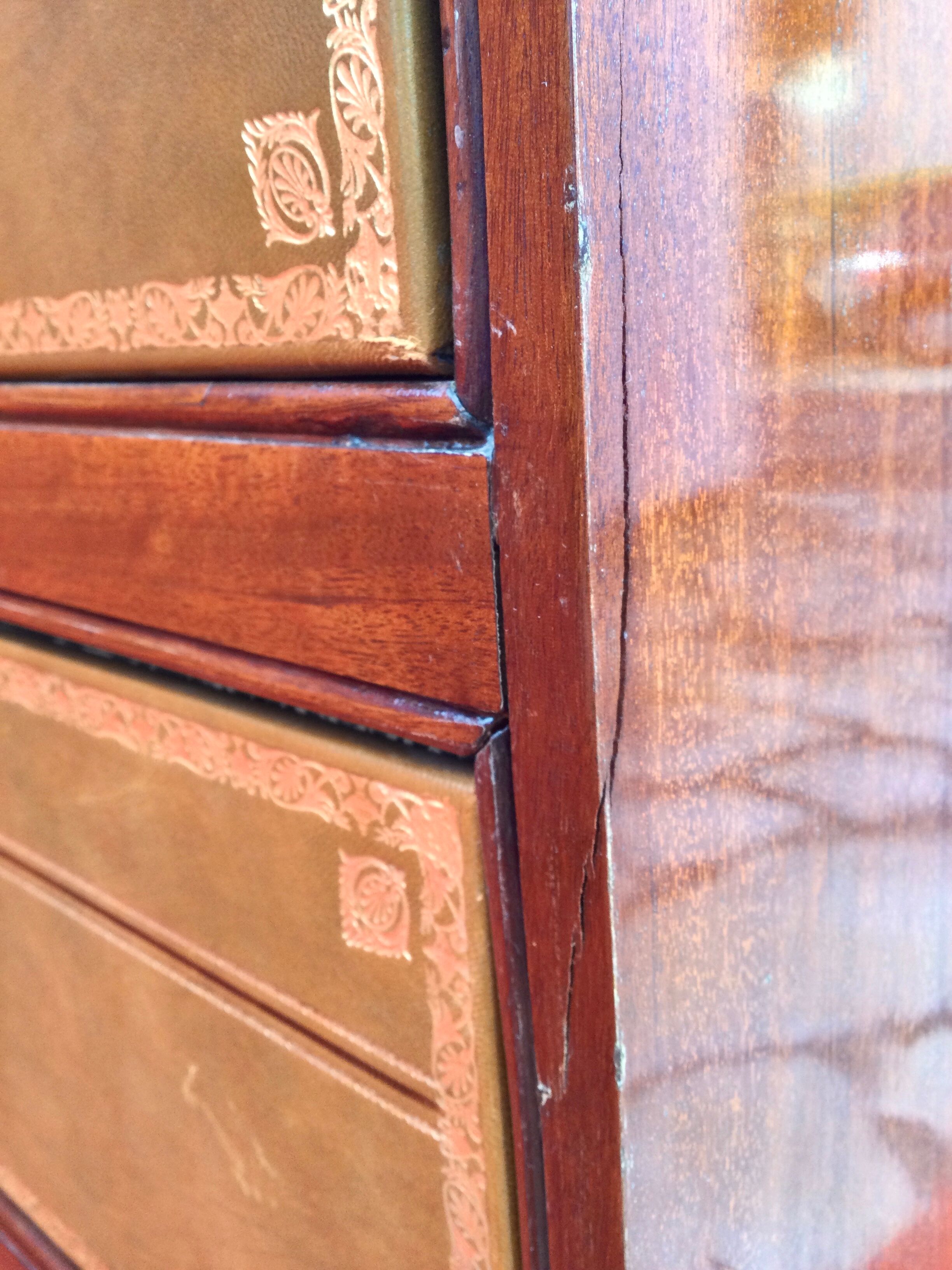 Cardboard maker forming mahogany writing