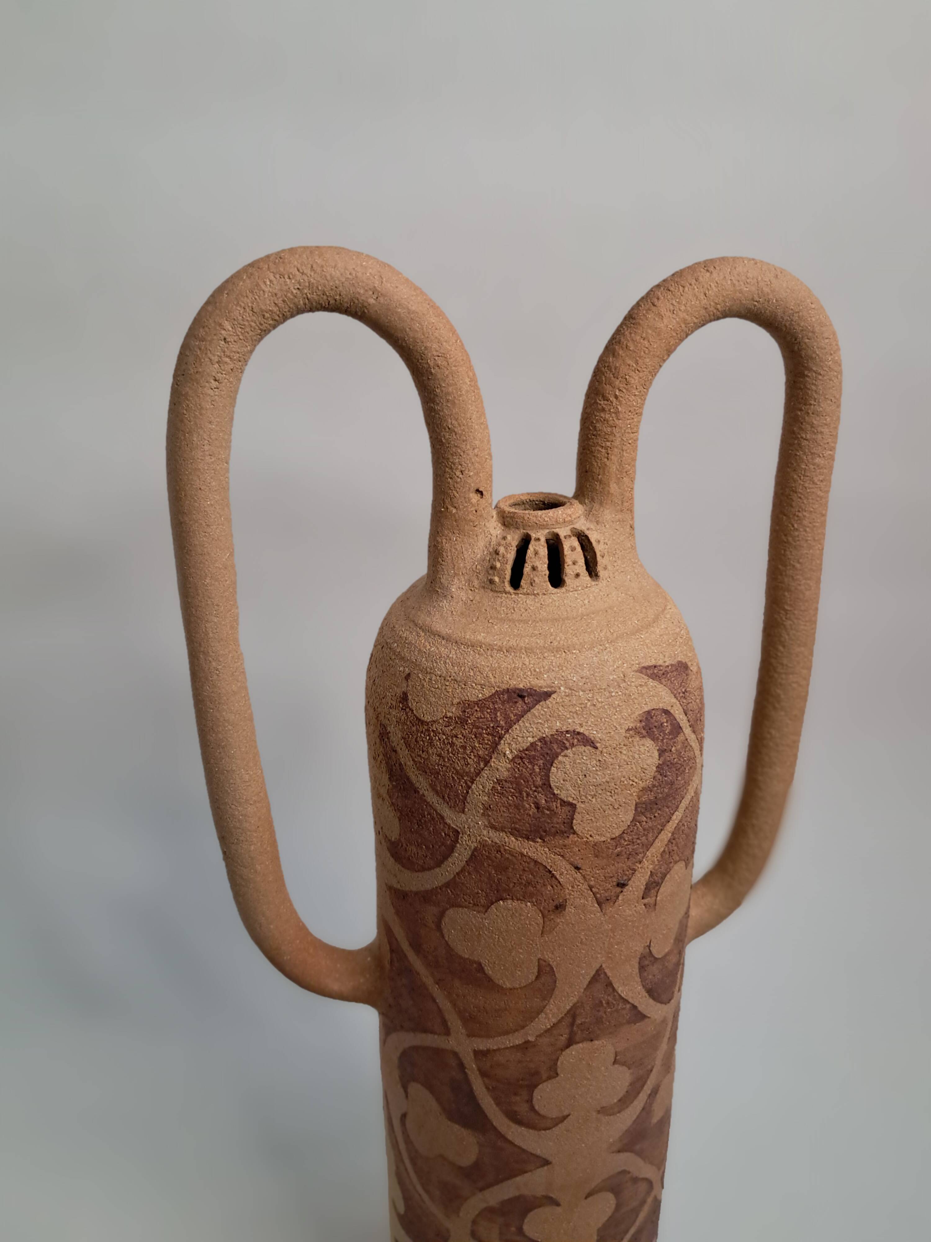 Large vase in raw stoneware