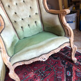 Fauteuil style baroque en velours vert