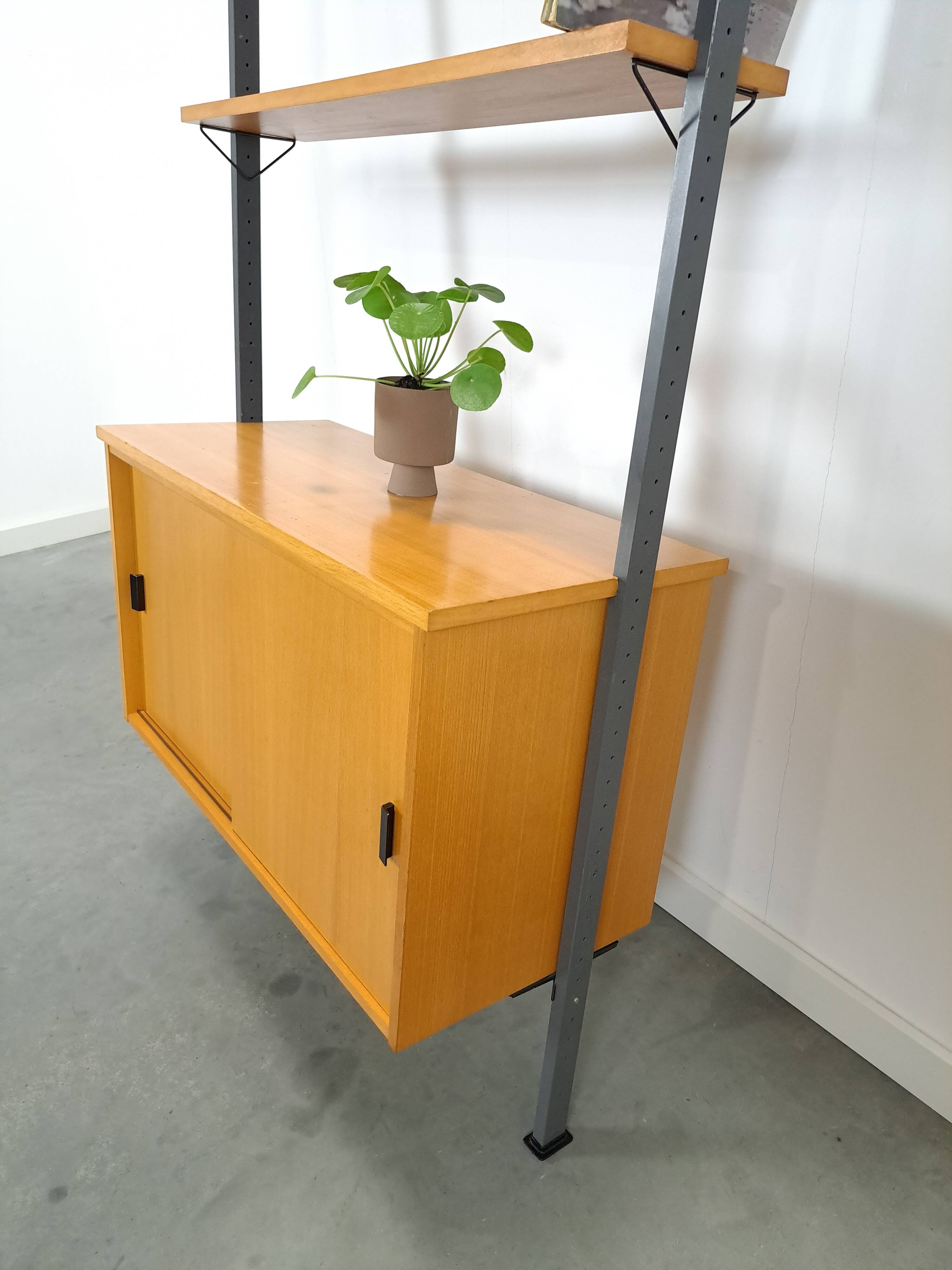 Design Olof Pira Sweden LP modulair wandsysteem