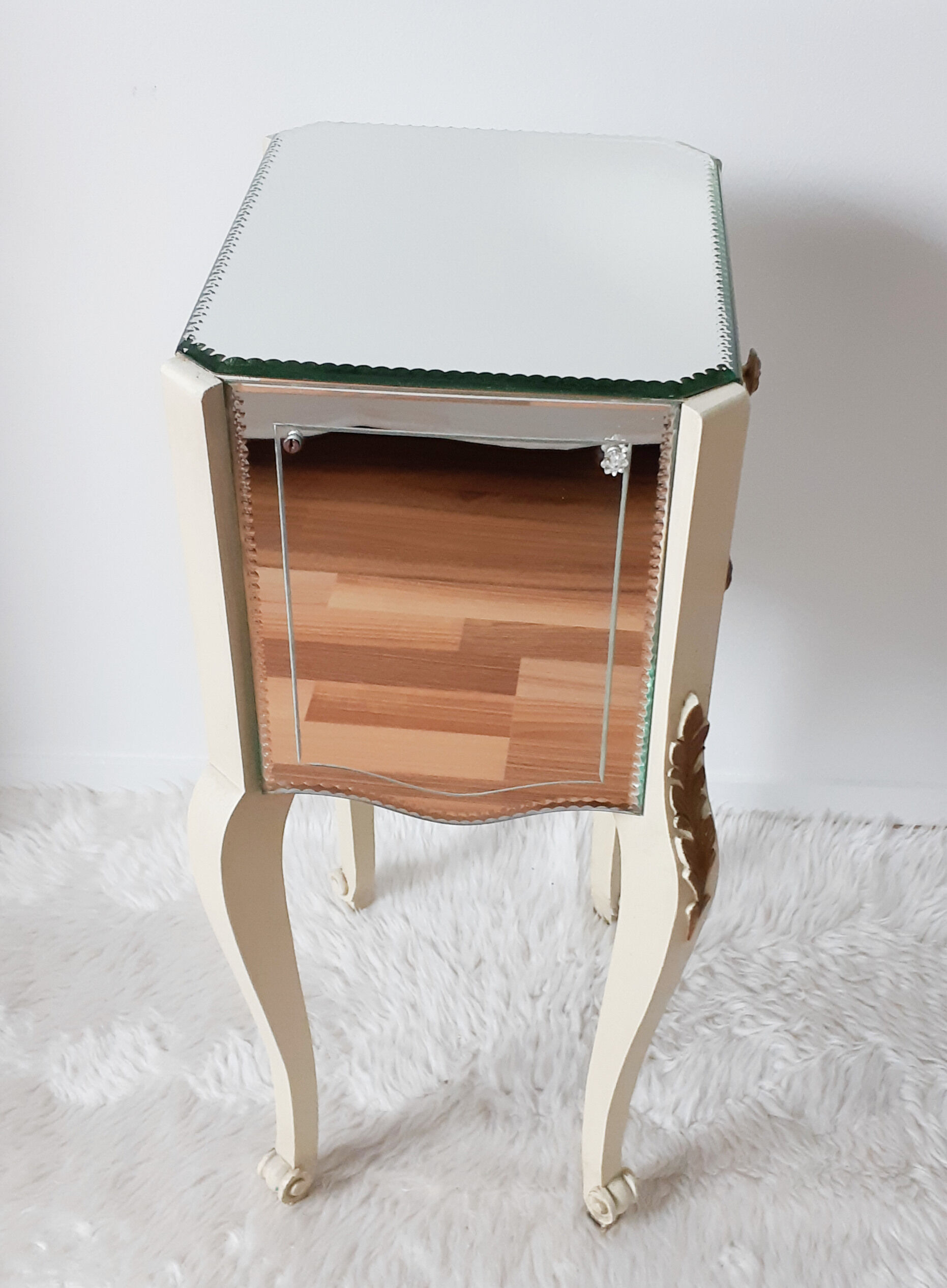 Mirror art deco bedside table