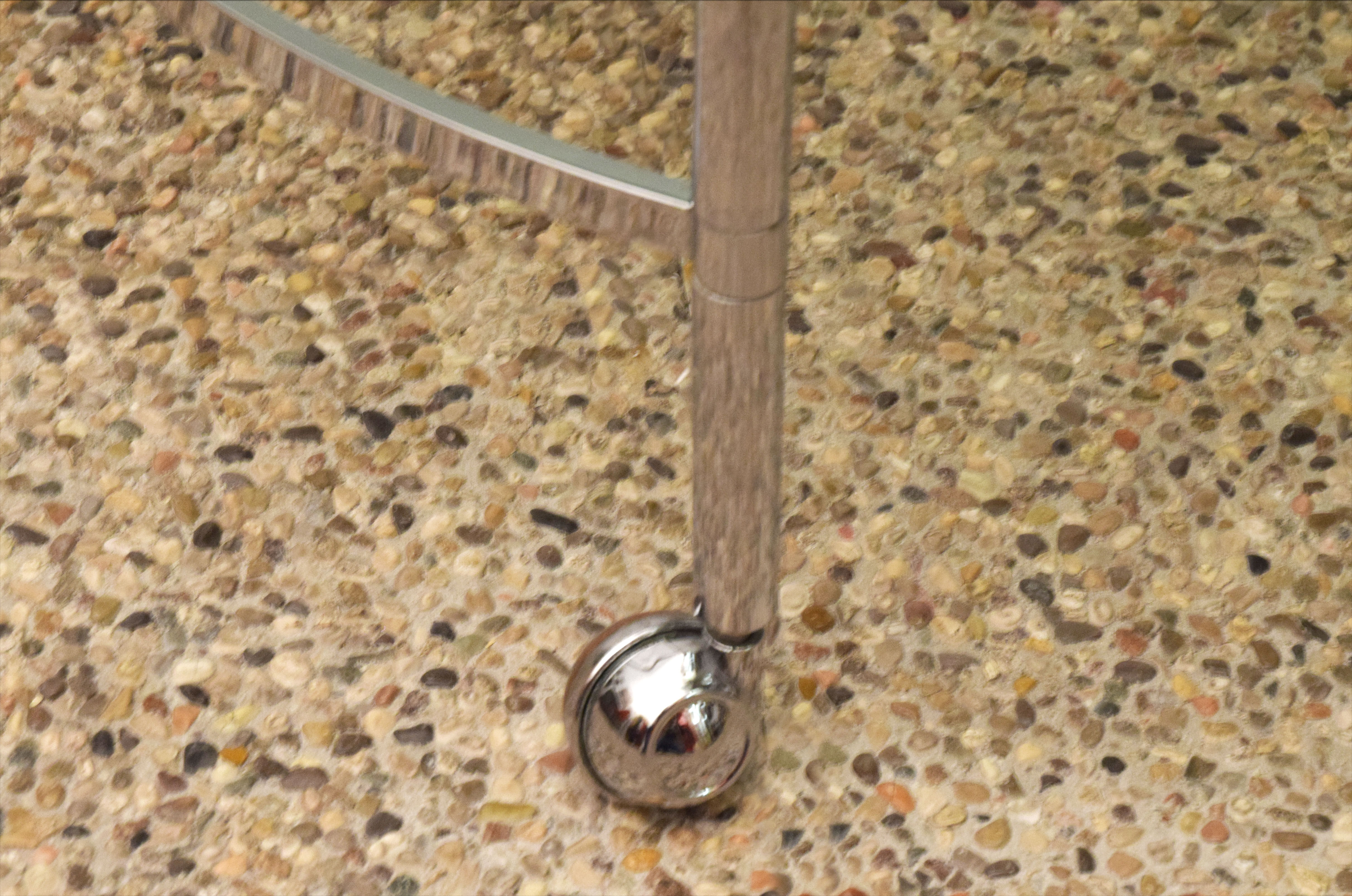 Two-tier swivel coffee table in chromed steel and crystal, 1970s