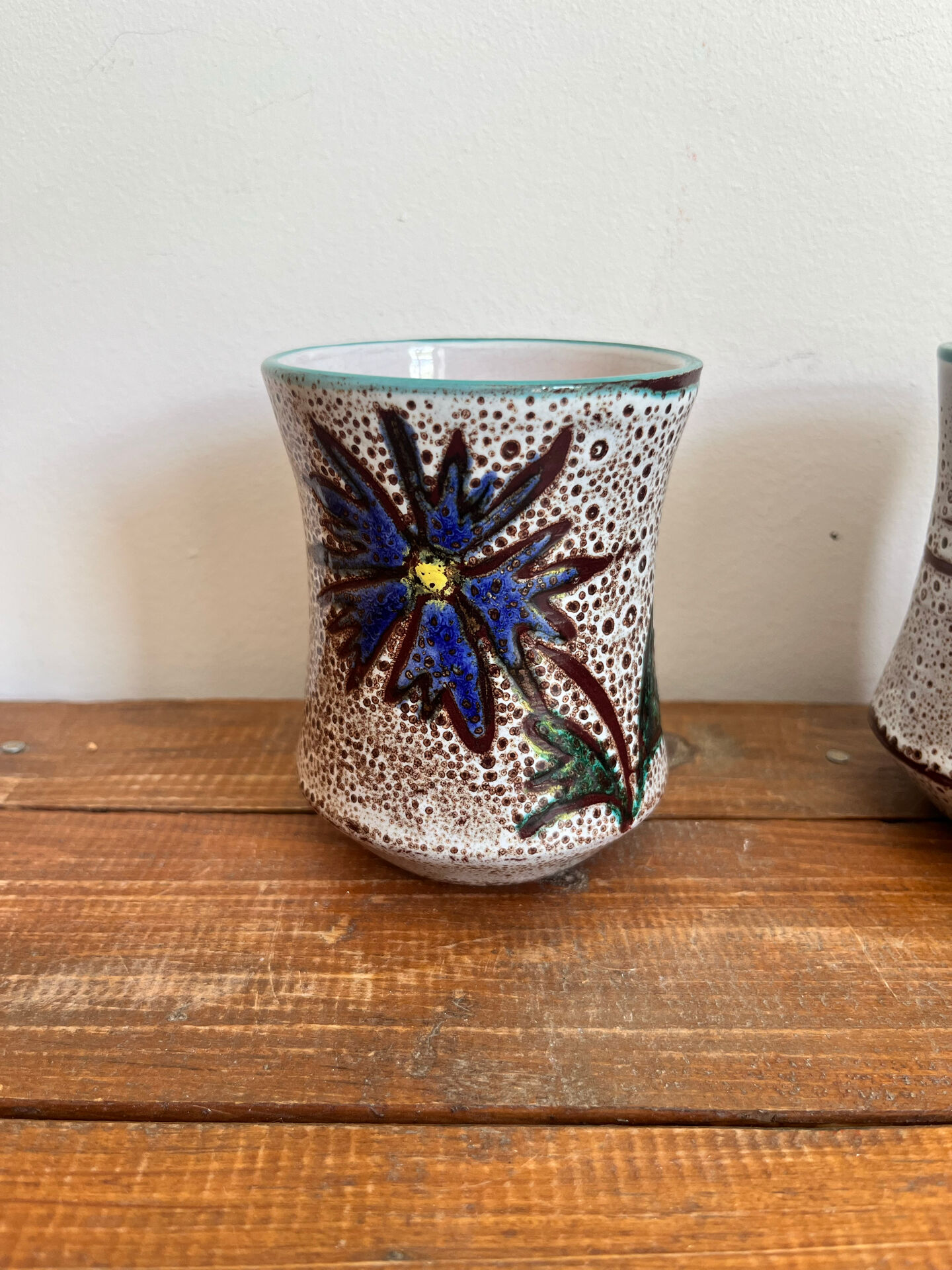 4 cups Vallauris
