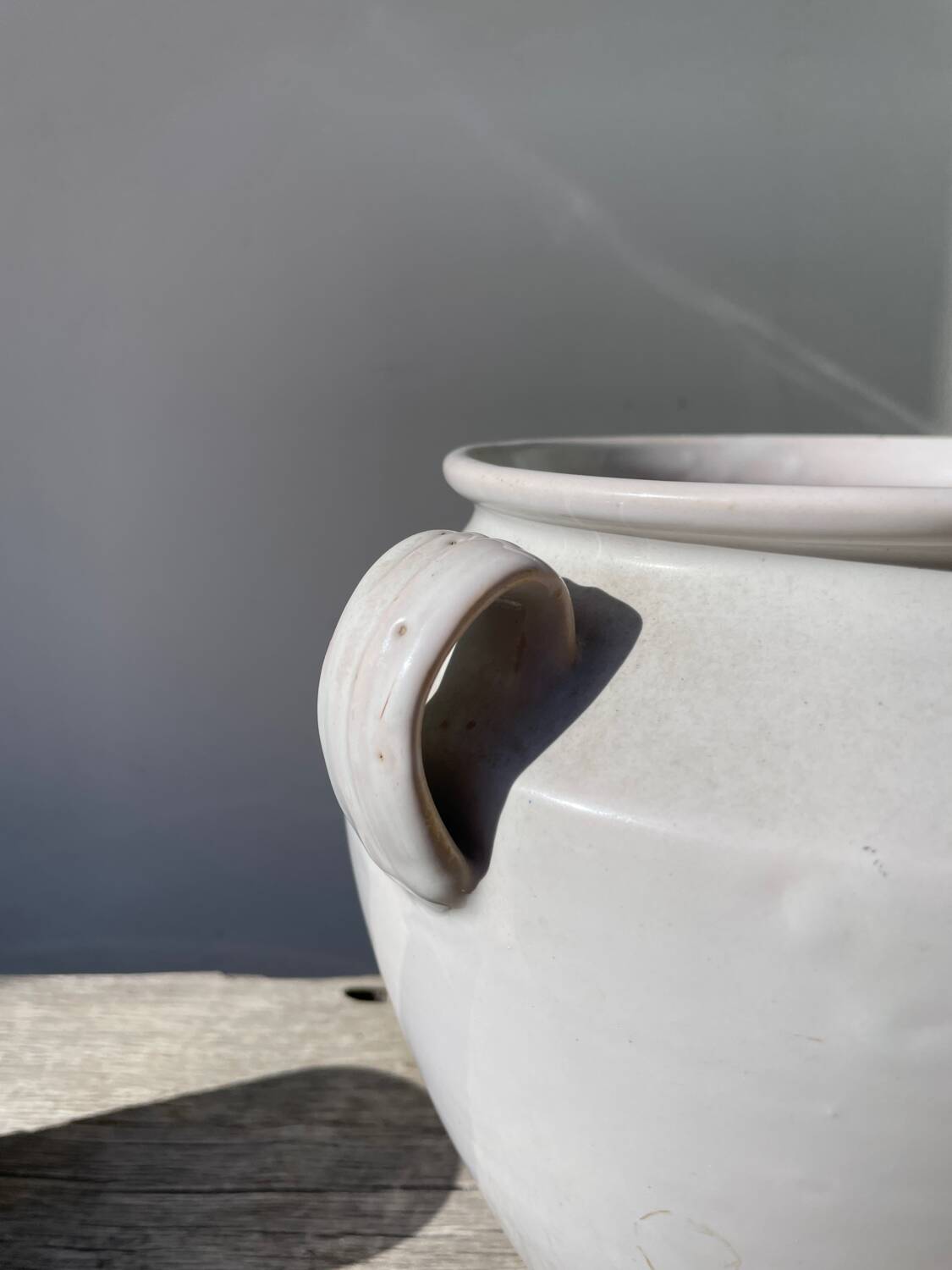 White ceramic flowerpot